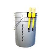 Dyrzhach shtetstsv na kbelik Poka Premium Bucket Mounted Brush Holder