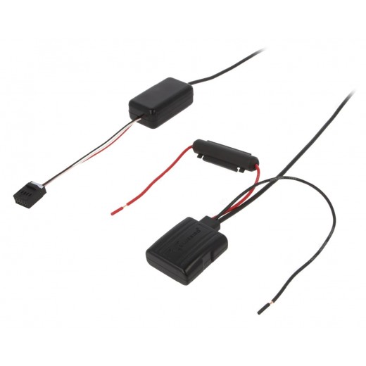 <h3>Bluetooth AUX адаптер Bluebird BL-AUX-IN.22</h3>Прост Bluetooth адаптер, който позволява безжично стриймване на музика от смартфон. Свързването се извършва чрез включване в оригиналния вход на вашия автомобил.&nbsp;<h3><label>Тип на конектора</labe