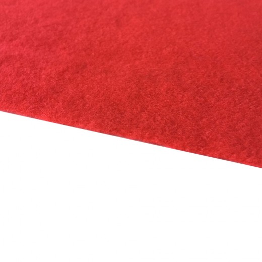 Червен покривен килим SGM Carpet Red