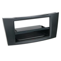 Преходна рамка за автомобилно радио с Inbay зареждане за Mercedes E-Class, CLS