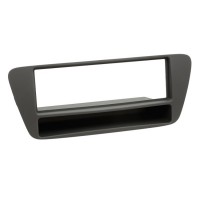 Редукционна рамка за автомобилно радио за Audi Q3